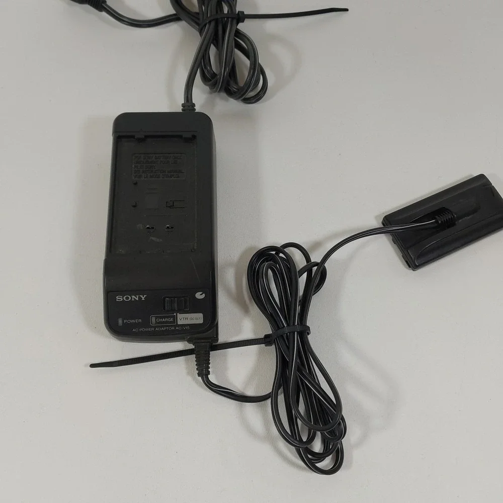 SONY AC-V15 AC Power Adapter/Battery Charger‎ for Handycam Camcorder